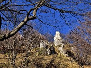 76 Guglia baciata dal sole meridiano